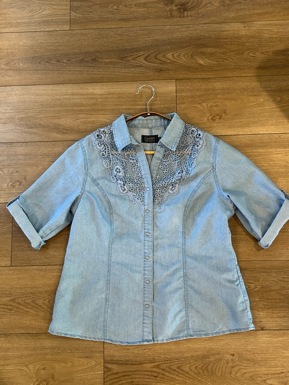 Cavalini Lyocell Chambray Lace Yoke Button Front Blouse Medium